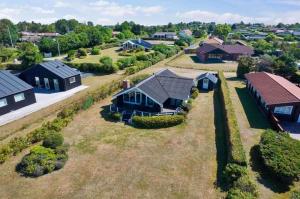 an overhead view of a house in a residential neighborhood at SL308-Slagelse-Jarlsvej-23 in Slagelse