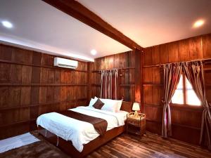 Llit o llits en una habitació de The Moon Kampot Boutique 85 fotos més