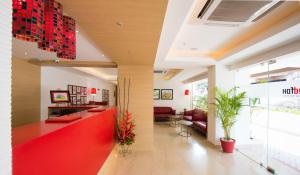 Posezení v ubytování Red Fox by Lemon Tree Hotels, Tiruchirappalli Trichy