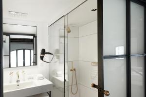 Bilik mandi di 71 Nyhavn Hotel