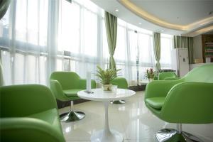 Galeriebild der Unterkunft Vatica Anhui Hefei South High Speed Rail Station Susong Road Hotel in Hefei