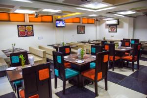 Hotel Tulsi Residency的休息区