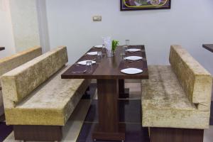 Hotel Tulsi Residency的休息区