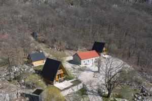 an aerial view of a house with a red roof at Apartmani Perosevic in Danilovgrad