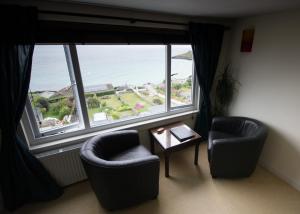Posezení v ubytování Atlantic Heights Guest House