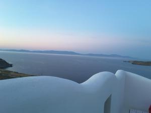 Gallery image of Villa Zen Dans Le Bleu in Ermoupoli