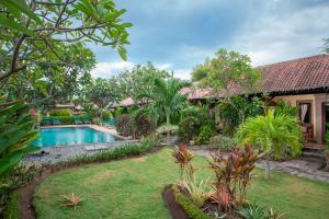 Kolam renang di atau di dekat Taruna Boutique Homestay & Spa