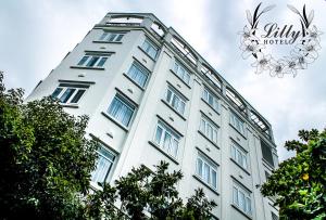 Budova, kde se hotel nachází + 26 fotografií