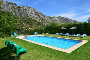 A general mountain view or a mountain view taken from the country house
