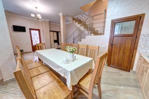 Foto dalla galleria di Villa Anet a Bukovel