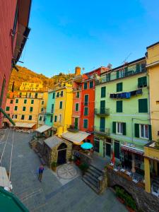 an overhead view of a group of buildings at Gemmina Sun in Vernazza