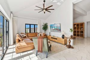 a living room with a couch and a table at Alto Vista 63 in Noord