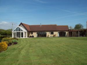 Gallery image of WILLOW BARN boutique B&B in Worle