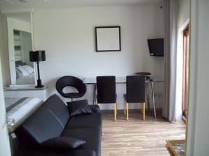 A seating area at WILLOW BARN boutique B&B