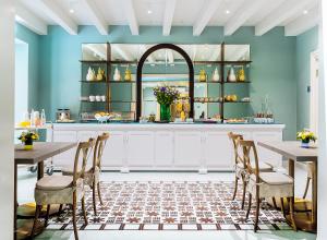 Reštaurácia alebo iné gastronomické zariadenie v ubytovaní Hotel San Michele