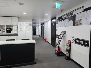 Gallery image of Ekonomy Hotel Myeongdong Premier in Seoul