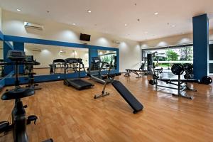 Fitnesscenter och/eller fitnessfaciliteter på Grand Whiz Poins Simatupang Jakarta