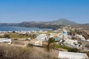 a view of a town with a body of water at Silver Lining in Akrotiri