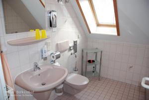 Koupelna v ubytování Hotel Birkenhof Garni + 37 fotografií