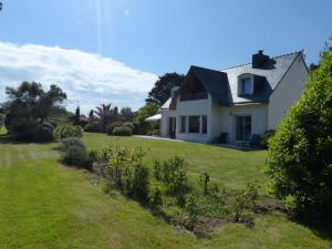 Κήπος έξω από το Villa Kernéhan +26 φωτογραφίες