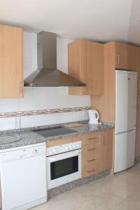 Kuchyň nebo kuchyňský kout v ubytování Benalmádena Del Mar Apartments