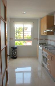 Kuchyň nebo kuchyňský kout v ubytování Benalmádena Del Mar Apartments