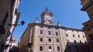 The building in which Az apartmant is located