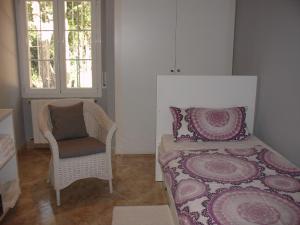 Posteľ alebo postele v izbe v ubytovaní Villa Gardenia mit Pool und traumhaftem Meerblick + 27 fotografií