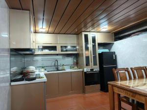 Gallery image of Green Family Hotel in Quang Ninh
