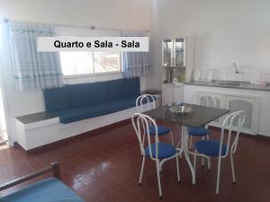 Un lugar para sentarse en Apartamento Quarto e Sala (Pontal) 7 fotos más