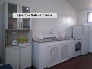 Una cocina o kitchenette en Apartamento Quarto e Sala (Pontal)