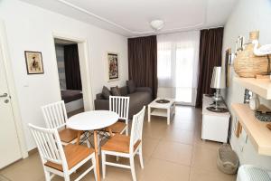 Kuchyň nebo kuchyňský kout v ubytování Hotel Aruba