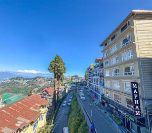 Vista general d'una muntanya o vistes d'una muntanya des de l'hotel
