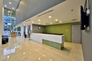 Μια τηλεόραση ή/και κέντρο ψυχαγωγίας στο Whiz Prime Hotel Sudirman Pekanbaru