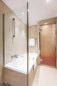 Koupelna v ubytování Hotel Carlton