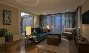 Гостиная зона в 10 Karakoy