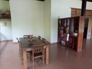 Χώρος καθιστικού στο Villa Elina