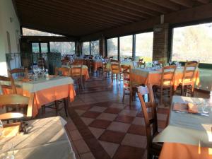 Locanda Dell'Arzente tesisinde bir restoran veya yemek mekanı