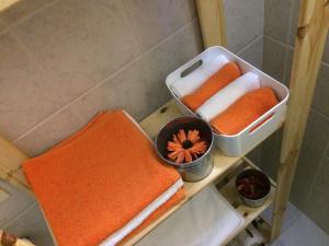 Kúpele alebo wellness v ubytovaní Apartment for 2 in Catania, B&B Le voci del mercato