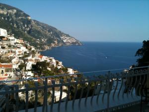 a view of the amalfi coast from a balcony at Hotel Posa Posa in Positano