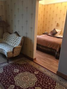 Postel nebo postele na pokoji v ubytování Hotell Läckö