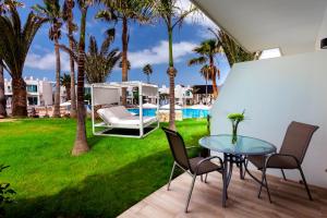 Der Swimmingpool an oder in der Nähe von Barceló Corralejo Sands