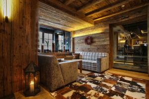 Istumisnurk majutusasutuses Hotel Marmolada
