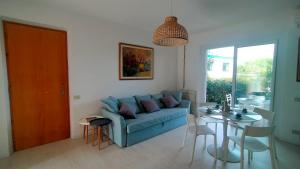 Gallery image of BELLISSIMO TRILOCALE CON GIARDINO E 2 BAGNI cod 507 in Marcelli