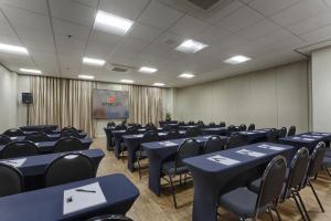 Área de negócios e/ou sala de conferências em Intercity BH Expo