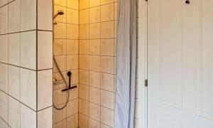 a shower in a bathroom with a glass door at VE134-Vejers-Strand-Jafdalvej-89 in Vejers Strand +31 photos