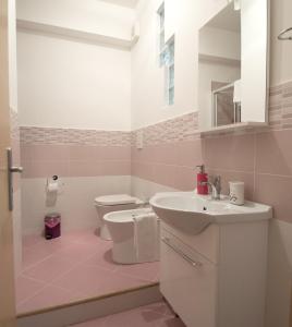 Koupelna v ubytování B&B Giunone + 37 fotografií