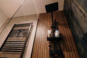 a view of an escalator in a building at Sage Studio in Drobeta-Turnu Severin