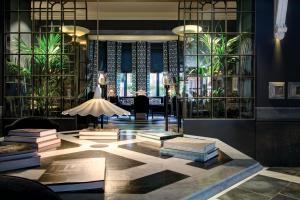 The Franklin London - Starhotels Collezione的休息区