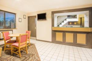 Gallery image of Super 8 by Wyndham Lexington VA in Lexington